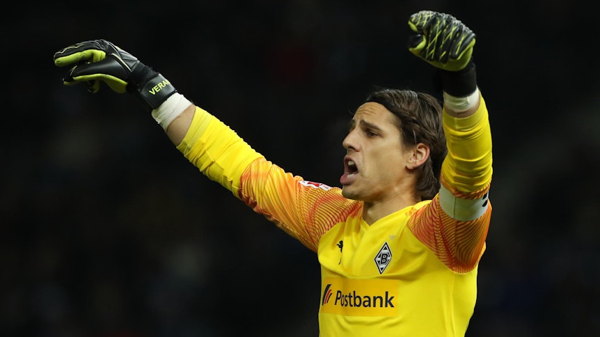 Yann Sommer dirigiert die beste Abwehr der Bundesliga-Hinrunde.