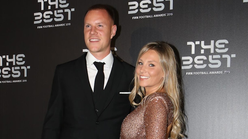 Marc-André ter Stegen mit seiner Frau Daniela bei der Weltfußballer-Wahl.