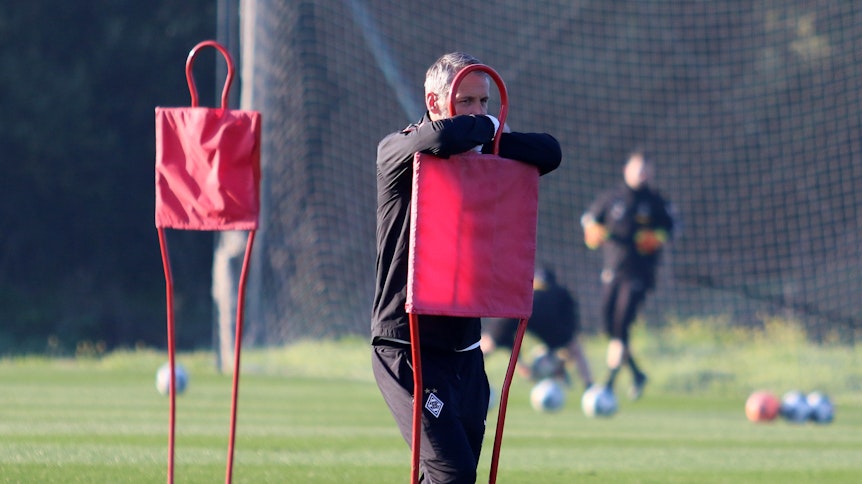 Marco Rose trifft zum Rückrunden-Auftakt mit Borussia Mönchengladbach auf den FC Schalke 04.