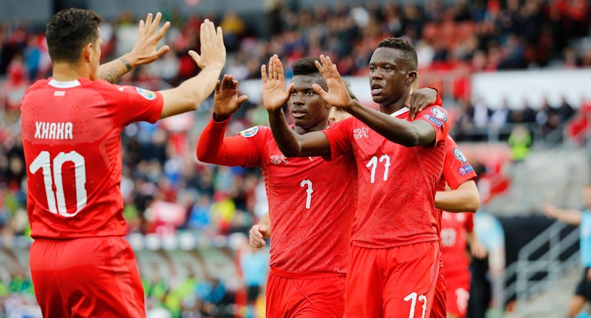 Granit Xhaka und Denis Zakaria kennen sich bestens von der Schweizer Nationalmannschaft.