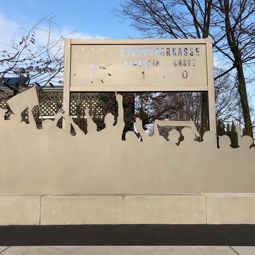 Die Anzeigetafel des Bökelberg-Stadions wurde nachgestellt.
