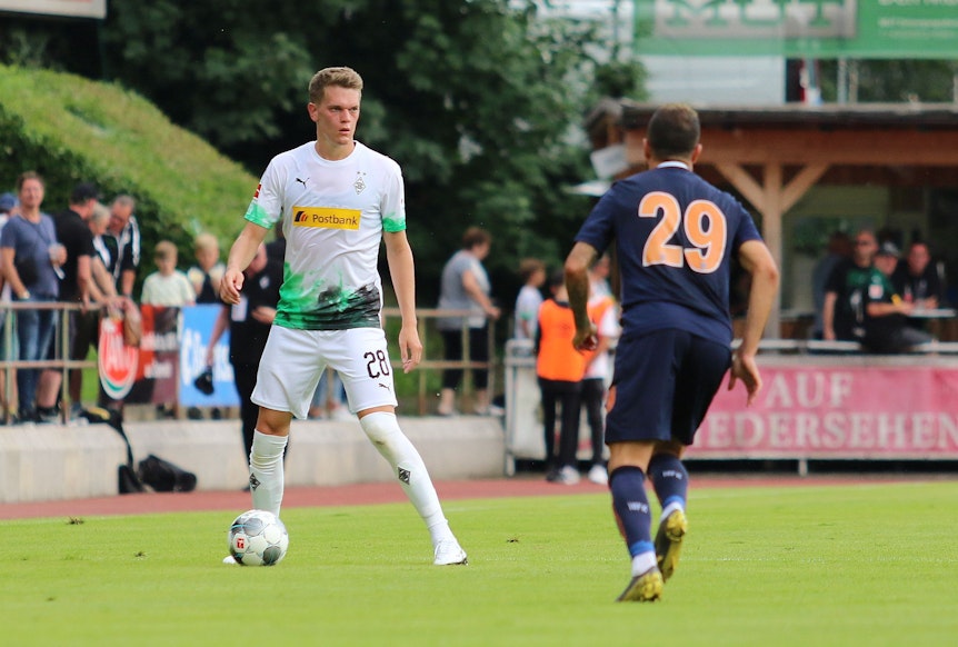 Matthias Ginter bildete zusammen mit Nico Elvedi das Duo in der Innenverteidigung.