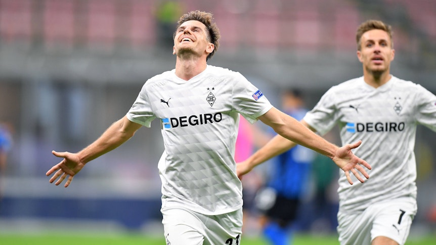 Borussias Jonas Hofmann (l.) erzielte gegen Inter Mailand zwischenzeitlich den Führungstreffer.