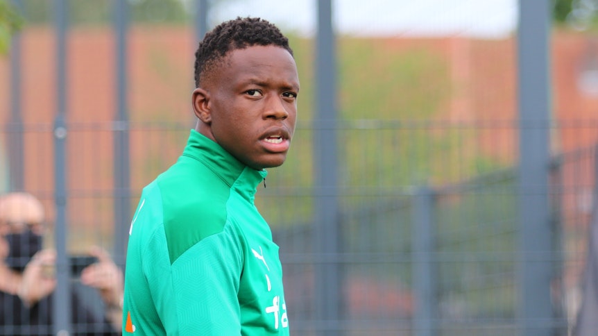 Gladbachs Denis Zakaria soll sich mit einem Wechsel im Sommer beschäftigen.