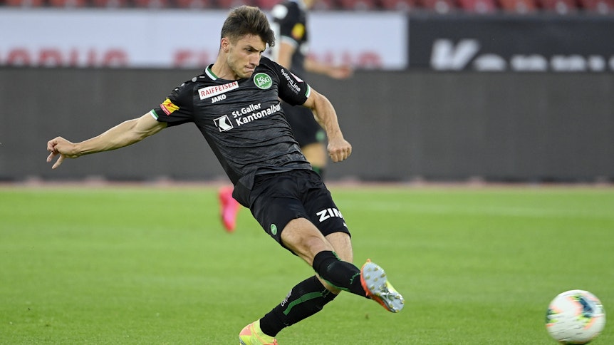 Abwehrspieler Leonidas Stergiou, hier beim Spiel seines Vereins FC St. Gallen gegen den FC Zürich im Juli 2020.