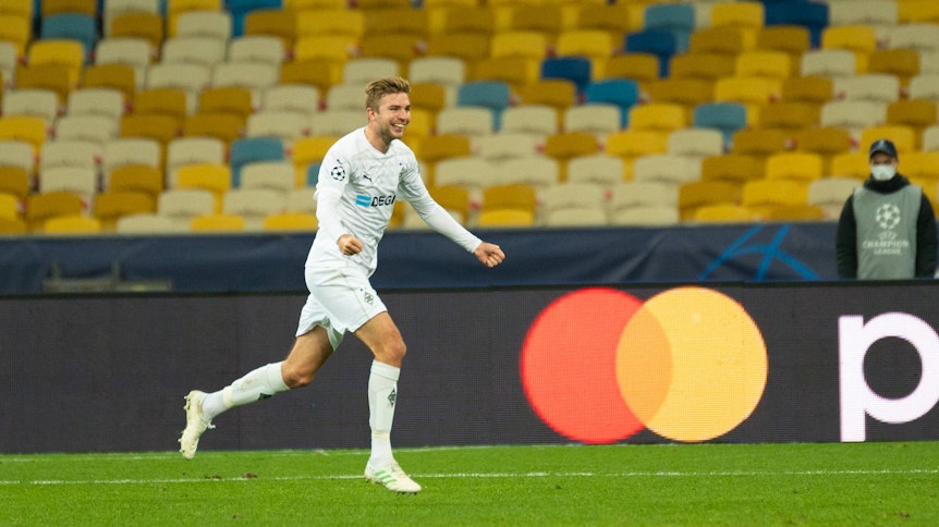 Borussias Christoph Kramer beim Torjubel zum 2:0 im Champions-League-Match bei Schachtar Donezk.