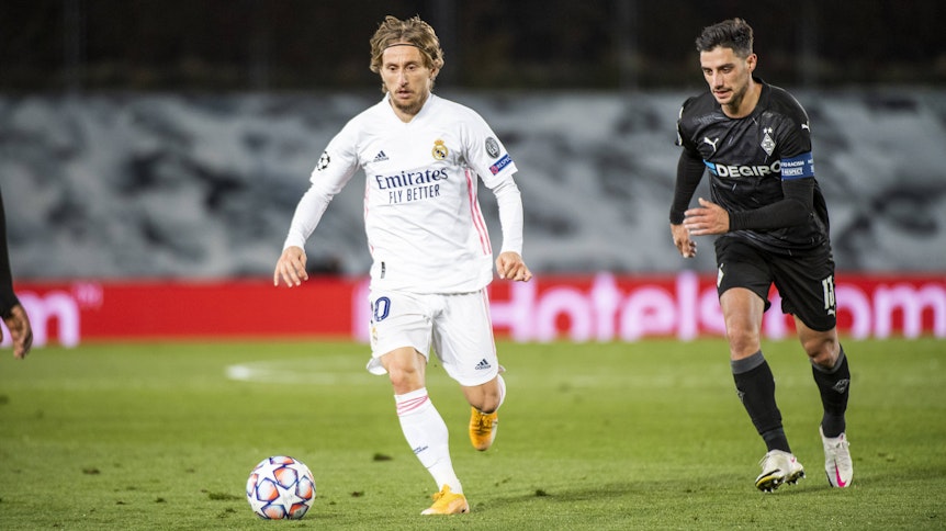 Lars Stindl (r.) und Co. verloren gegen Luka Modrics (l.) Real Madrid und konnten am Ende dennoch jubeln.