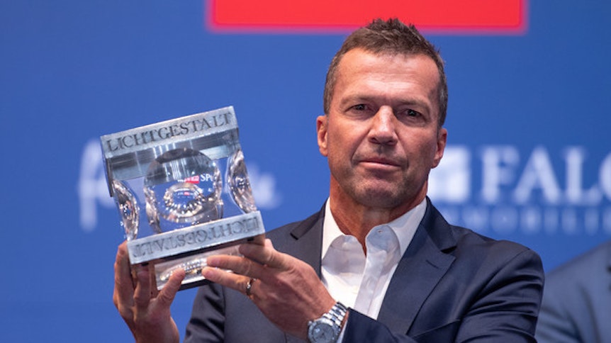 Rekordnationalspieler und Weltmeister Lothar Matthäus hat in einem Interview verraten, wie seine Karriere als Profi einst in Gladbach ins Rollen gekommen ist.