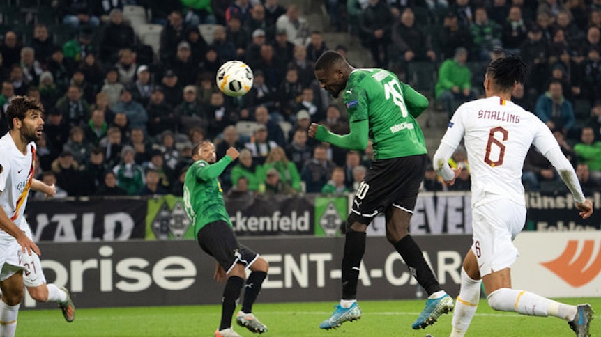 Siegtor in letzter Sekunde: Mit solchen Big Points wie gegen AS Rom im Europapokal hat sich Gladbachs Stürmer Marcus Thuram auf das Radar der Big Player in Europa geknipst.