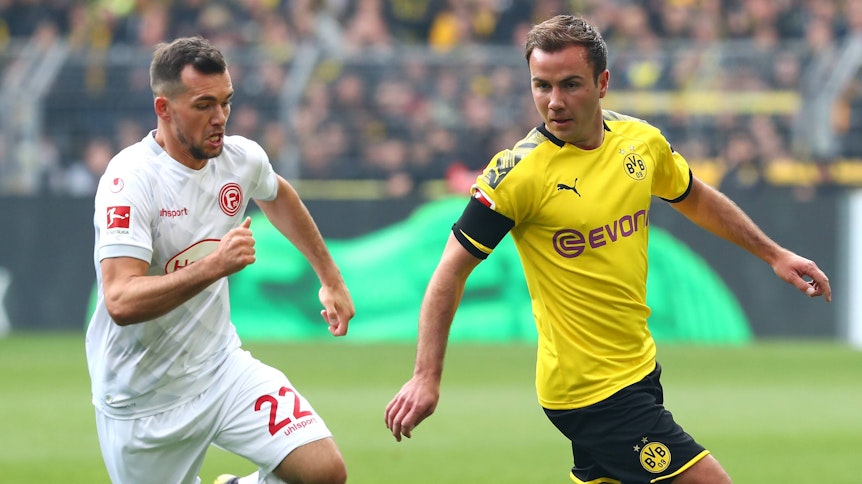 Kevin Stöger (hier im Trikot von Fortuna Düsseldorf) und Mario Götze (Ex-BVB-Profi) zählen zu den wertvollsten Bundesligaspielern, die seit dem 1. Juli ablösefrei auf dem Markt sind.