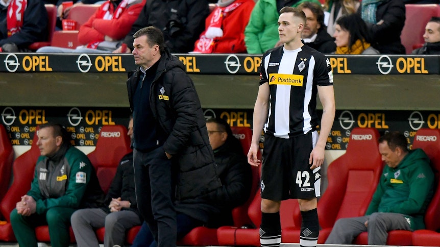 Am 1. April 2018 wurde Florian Mayer im Bundesligaspiel zwischen Mainz 05 und Borussia Mönchengladbach in der 72. Minute eingewechselt.