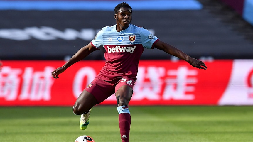 Jeremy Ngakia hat seinen Vertrag bei West Ham United nicht verlängert. Angeblich soll Borussia ein Auge auf den Verteidiger geworfen haben.