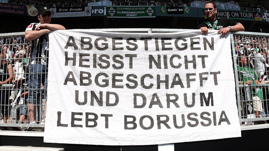 Nach glorreichen Zeiten haben die Gladbach-Fans auch einiges Leid ertragen müssen. Zwei Mal stieg der VfL aus der Beletage des deutschen Fußballs ab.