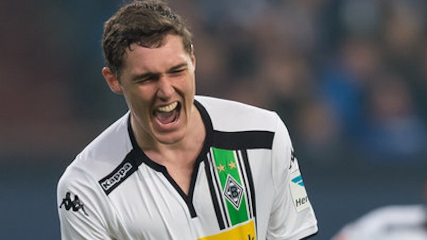 Andreas Christesen jubelt im Trikot der Borussia. Aktuell steht der Verteidiger beim FC Chelsea unter Vertrag. Kommt der Däne zurück nach Gladbach?