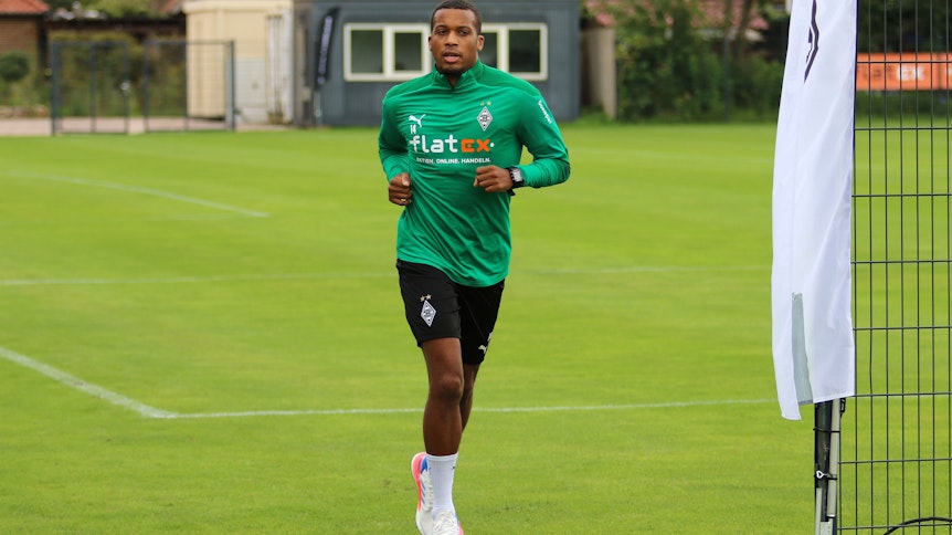 Alassane Plea ist im Trainingslager an der Klosterpforte wieder ins Lauftraining eingestiegen.