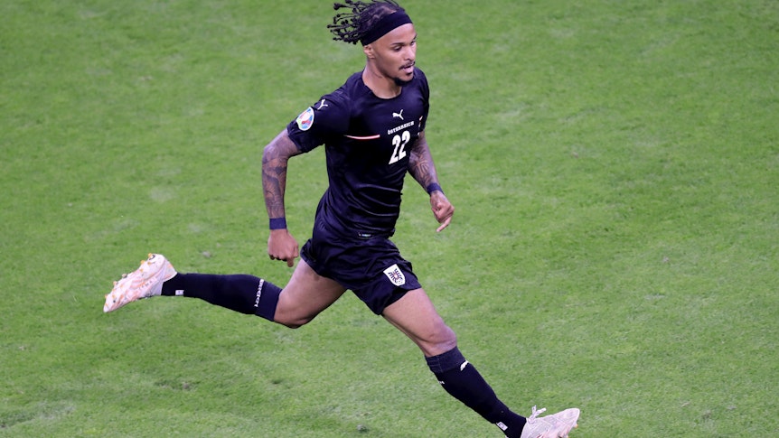 Valentino Lazaro sprintet beim EM-Spiel der Österreicher gegen die Niederlande am 17. Juni 2021 in Amsterdam.