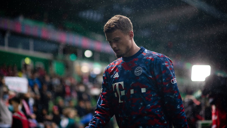 Ex-Gladbacher Michael Cuisance nach dem DFB-Pokal-Spiel beim Bremer SV am 25. August 2021.