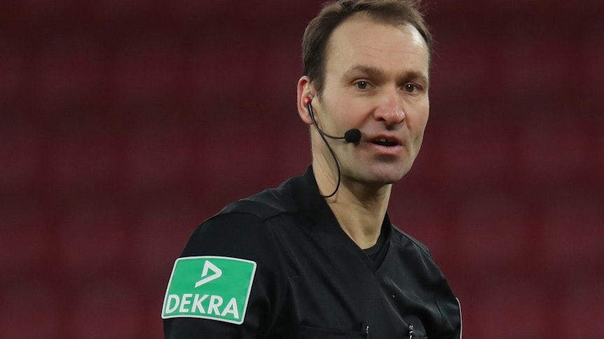 Bastian Dankert beim Bundesliga-Spiel zwischen dem FSV Mainz 05 und Eintracht Frankfurt am 9. Januar 2021 in Mainz.