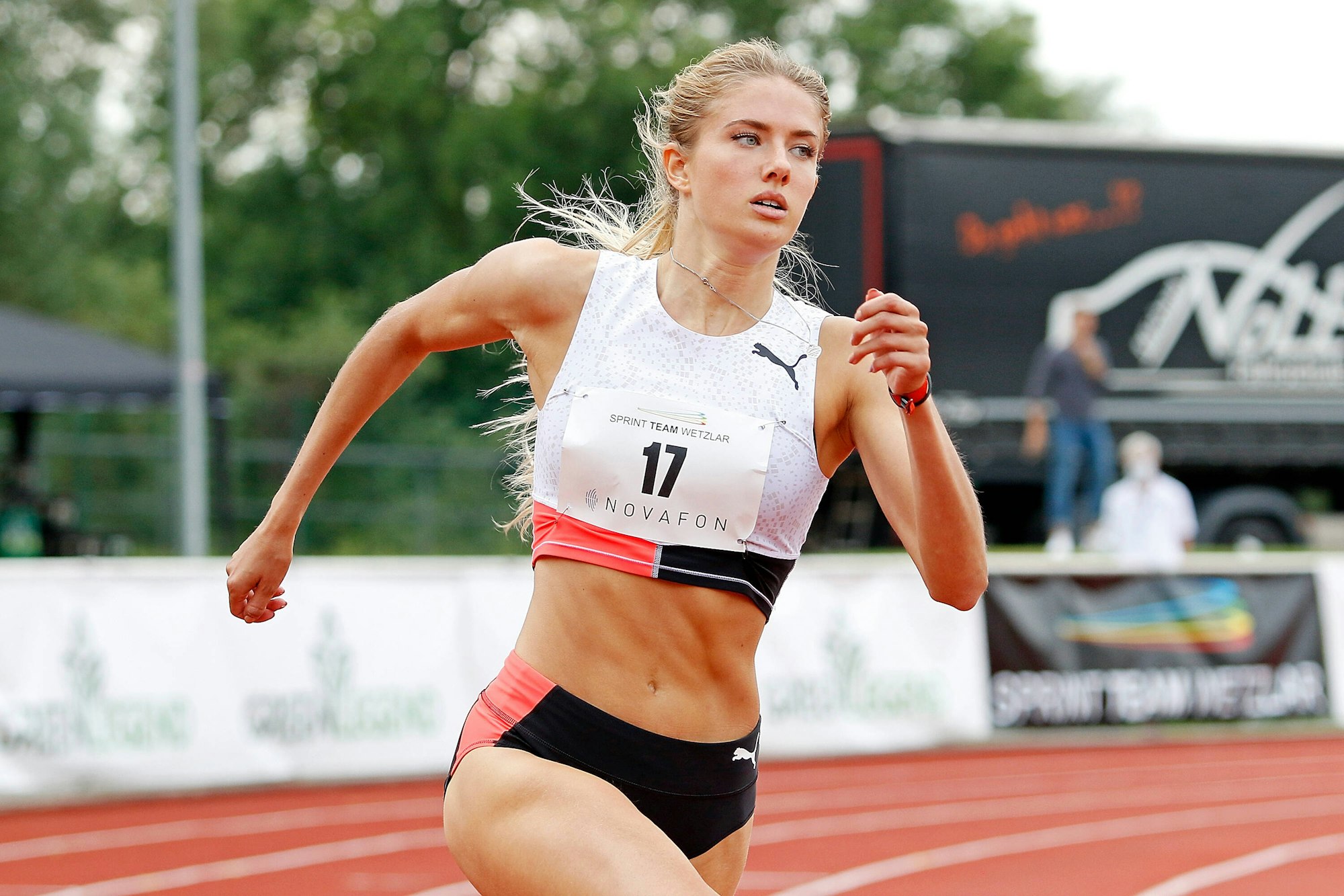 Leichtathletik-Star Alica Schmidt läuft in Wetzlar.