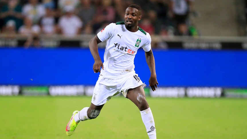 Borussias Marcus Thuram, hier beim Bundesliga-Spiel gegen Bayern München am 13. August 2021, könnte gegen den Rekordmeister in der zweiten Pokalrunde sein Comeback geben.