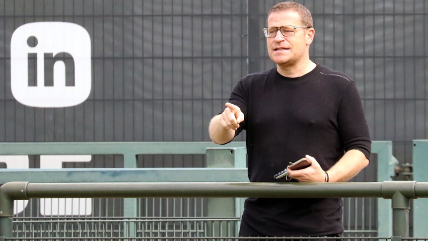 Immer nahe dran an der Mannschaft von Borussia Mönchengladbach. Fohlen-Manager Max Eberl. Auf diesem Bild am 7. August 2021 zu sehen.