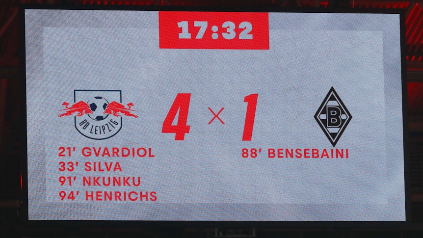 Die Anzeigetafel von RB Leipzig zeigt das Endergebnis gegen Borussia Mönchengladbach
