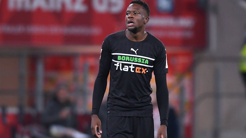Der Vertrag von Mittelfeld-Krake Denis Zakaria bei Borussia Mönchengladbach, hier beim Spiel gegen Mainz 05 am 5. November 2021, läuft im Sommer 2022 aus.