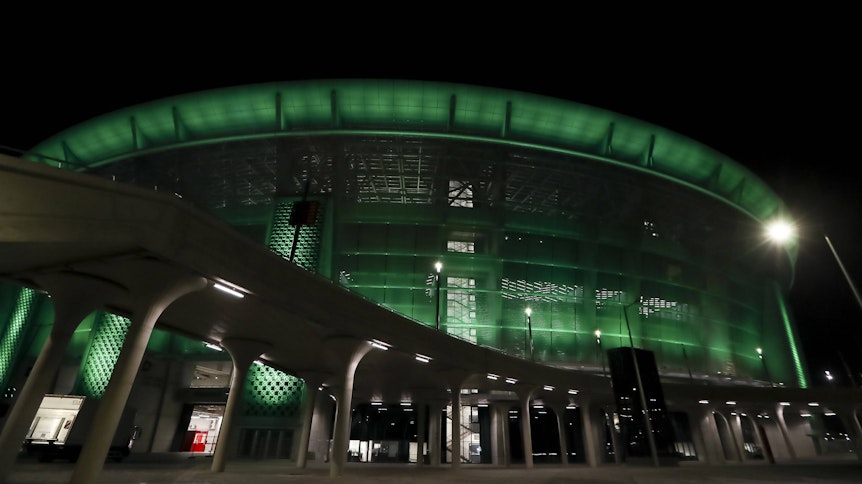 Die Puskas-Arena in Budapest wurde beim Achtelfinal-Hinspiel zwischen Gladbach und Manchester City grün beleuchtet.