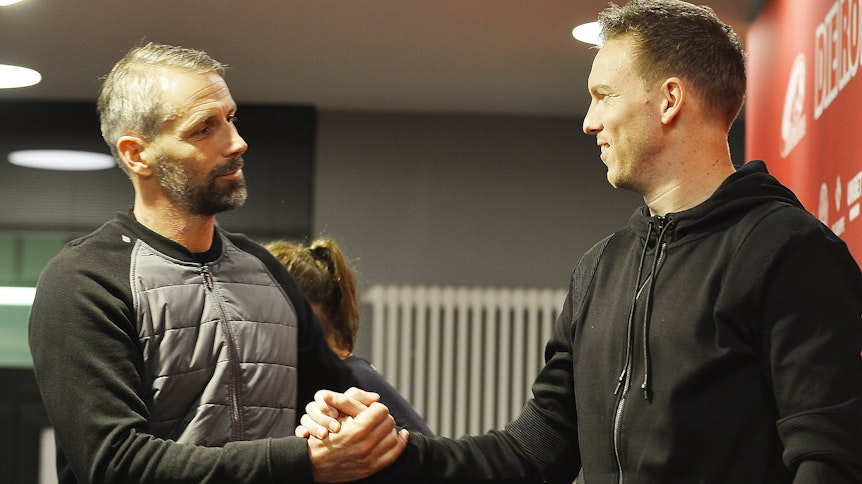 Zwei, die sich schätzen: VfL-Trainer Marco Rose (l.) und RB-Trainer Julian Nagelsmann (r.), beim Aufeinandertreffen ihrer Klubs am 1. Februar 2020.