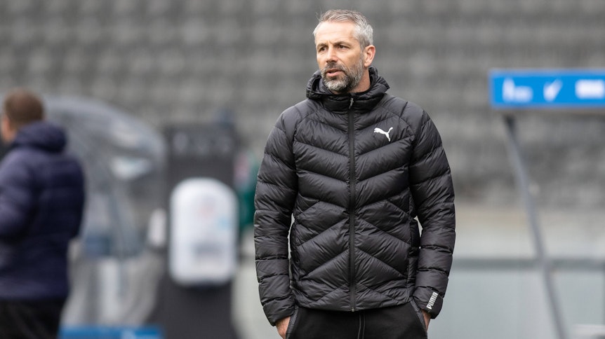 Gladbach-Trainer Marco Rose im Spiel seiner Gladbacher gegen Hertha BSC Berlin im Olympiastadion am 10. April 2021.