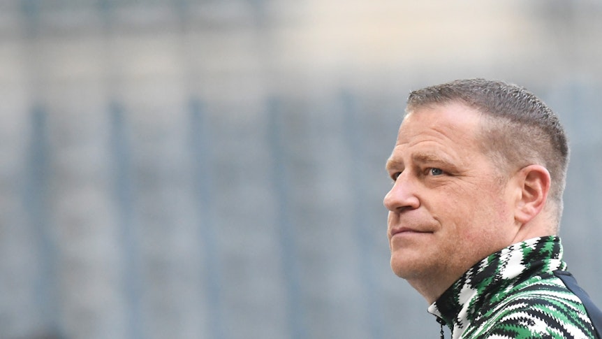 Fußball: Bundesliga, Borussia Mönchengladbach - Arminia Bielefeld, 31. Spieltag im Borussia-Park. Mönchengladbachs Mönchengladbachs Sportdirektor Max Eberl beim Interview vor dem Spiel.
