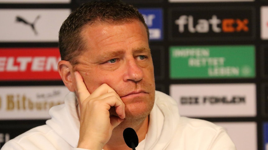 Max Eberl ist am 28. Januar 2022 als Sportdirektor von Borussia Mönchengladbach zurückgetreten. Das Foto zeigt ihn bei einer Pressekonferenz des Klubs am 10. September 2021 im Borussia-Park.