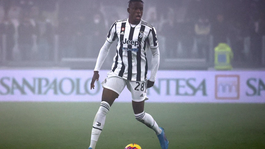 DENIS ZAKARIA, Juventus, Serie A, Juventus vs Hellas Verona 2-0, Torino SERIE A 2021-22 JUVENTUS-HELLAS VERONA 2-0