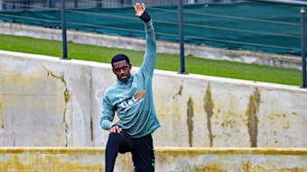Gladbach-Profi Mamadou Doucoure beim Training am 10. Februar 2022 im Borussia-Park.