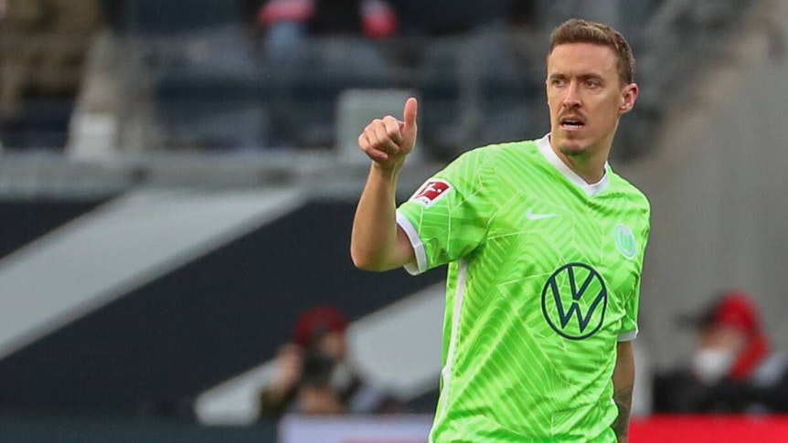 Max Kruse am 12. Februar 2022 im Trikot des VfL Wolfsburg gegen Eintracht Frankfurt