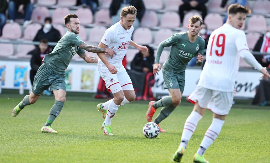 Nächste Gladbach-Pleite in Köln: Borussias U23 hat am Mittwoch (23. Februar 2022) in der Regionalliga West mit 0:2 beim Erzrivalen 1. FC Köln verloren.