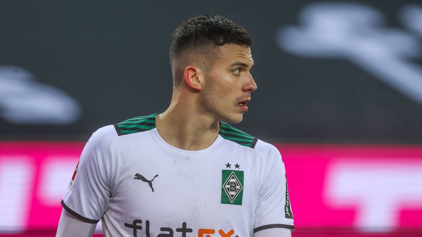 Laszlo Benes am 15. Januar 2022 während der Bundesligapartie zwischen Borussia Mönchengladbach und Bayer Leverkusen.