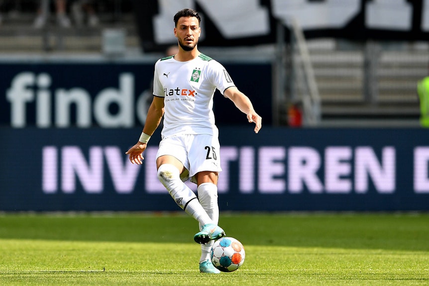 Ramy Bensebaini während der Partie zwischen Eintracht Frankfurt und Borussia Mönchengladbach am 8. Mai 2022.