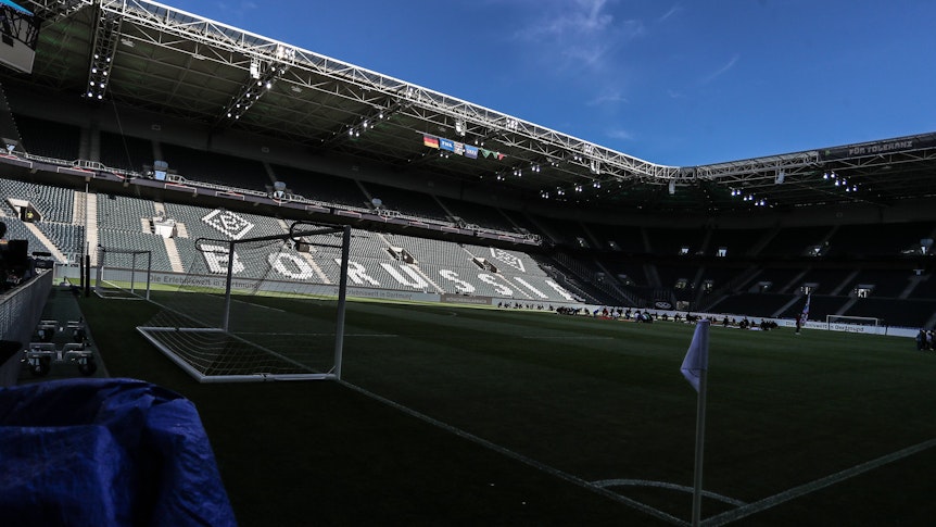 Fussball, UEFA Nations League League A - Gruppe 3 - Spieltag 4 Deutschland - Italien 14.06.2022, BORUSSIA-PARK Mönchengladbach Das leere Stadion vor dem Spiel Foto: Herbertz / Nico Herbertz Mönchengladbach BORUSSIA-PARK Nordrhein-Westfahlen Deutschland *** Sports, Football, UEFA Nations League League A Group 3 Matchday 4 Germany Italy 14 06 2022, BORUSSIA PARK Mönchengladbach The empty stadium before the match Photo Herbertz Nico Herbertz Mönchengladbach BORUSSIA PARK Nordrhein Westfahlen Germany