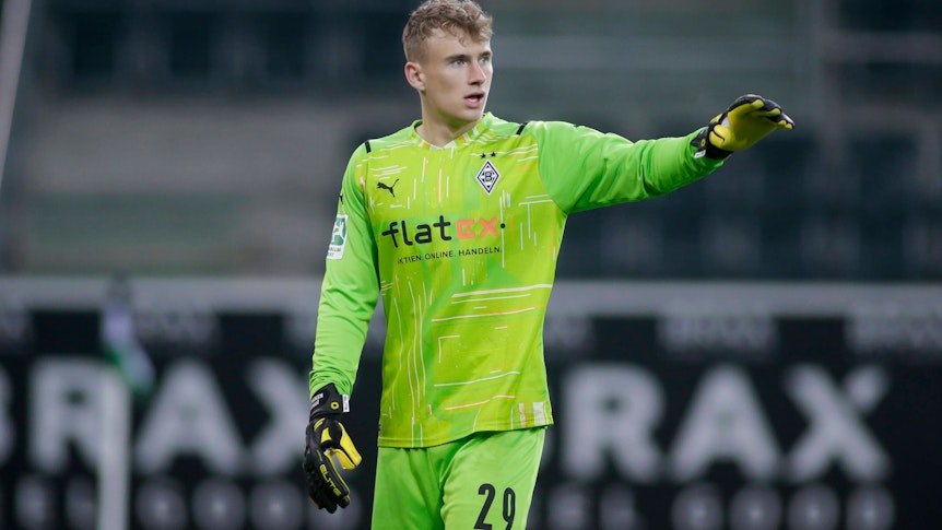 Jonas Kersken, Torhüter bei Borussia Mönchengladbach, hat seinen Vertrag am Niederrhein bis 2025 verlängert. Das Foto zeigt ihn am 5. November 2021 bei einem Spiel der U23 gegen Rot-Weiss Essen.