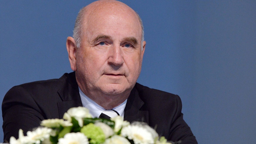 Prof. Dr. Reiner Körfer, hier bei einer Jahreshauptversammlung von Borussia Mönchengladbach im Jahr 2014, legt sein Amt als Aufsichtsratsvorsitzender nieder.