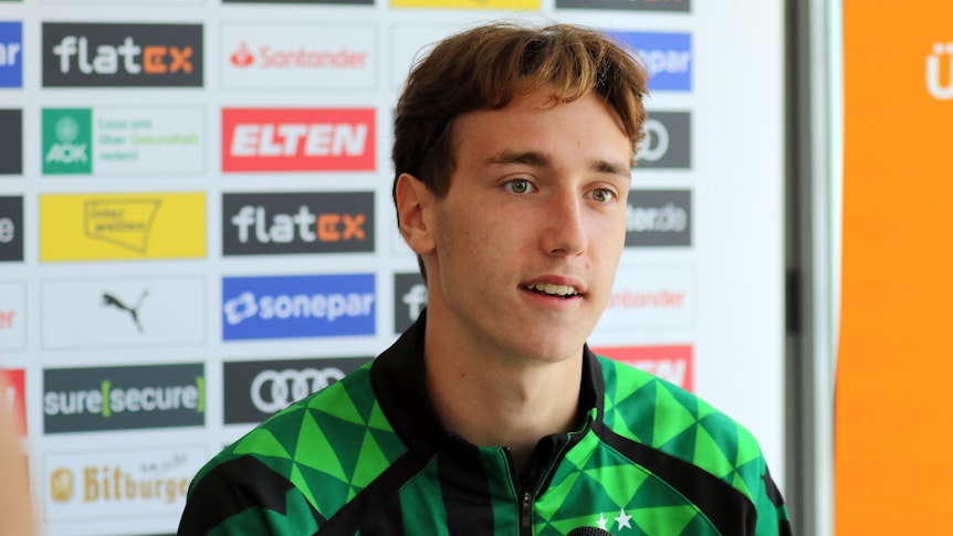 Simon Walde von Borussia Mönchengladbach am 8. Juli 2022 im Pressegespräch im Trainingslager am Tegernsee in Rottach-Egern.