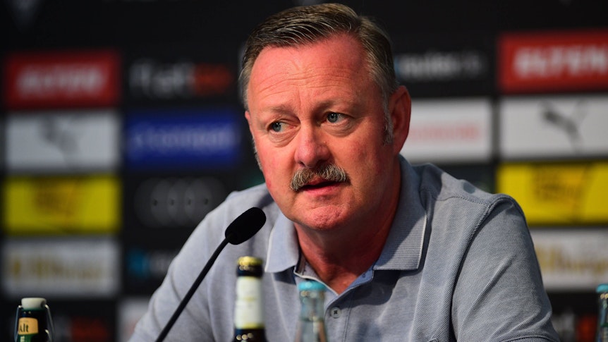 Roland Virkus, Manager von Borussia Mönchengladbach, bei der PK am Freitag (29. Juli 2022) vor dem DFB-Pokal-Spiel beim SV Oberachern.