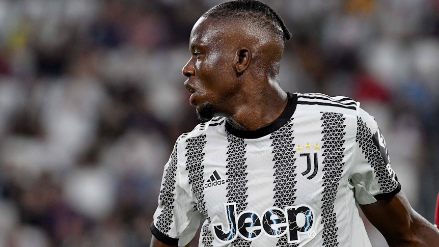 Denis Zakaria von Juventus Turin hat Borussia Mönchengladbach erst im Januar verlassen. Dennoch gibt es erneute Gerüchte um einen Transfer des Schweizers. Das Foto zeigt den 25-Jährigen während des Spiels gegen die AS Rom am 27. August 2022.
