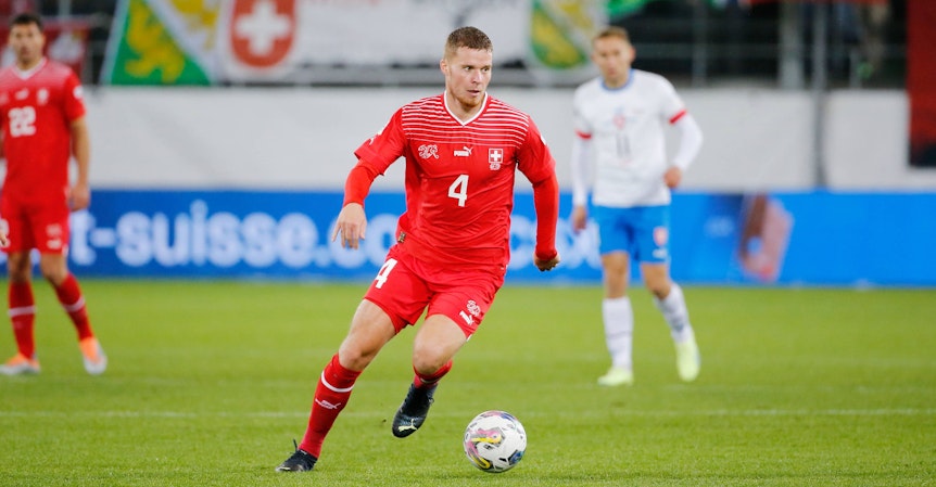 Nico Elvedi, Verteidiger bei Borussia Mönchengladbach und in der Schweizer-Nationalmannschaft, hat am Dienstag (27. September 2022) in der Nations League einen Erfolg gefeiert.