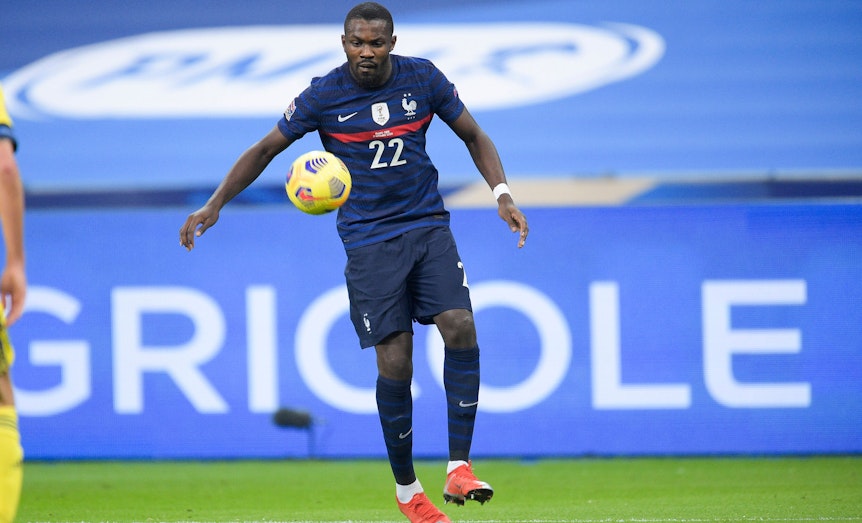 Gladbach-Profi Marcus Thuram ist am Montag (14. November 2022) für die WM in Katar nominiert worden. Auf diesem Foto ist der Stürmer am 17. November 2020 im Länderspiel-Einsatz für Frankreich in Paris zu sehen. Thuram nimmt den Ball an.