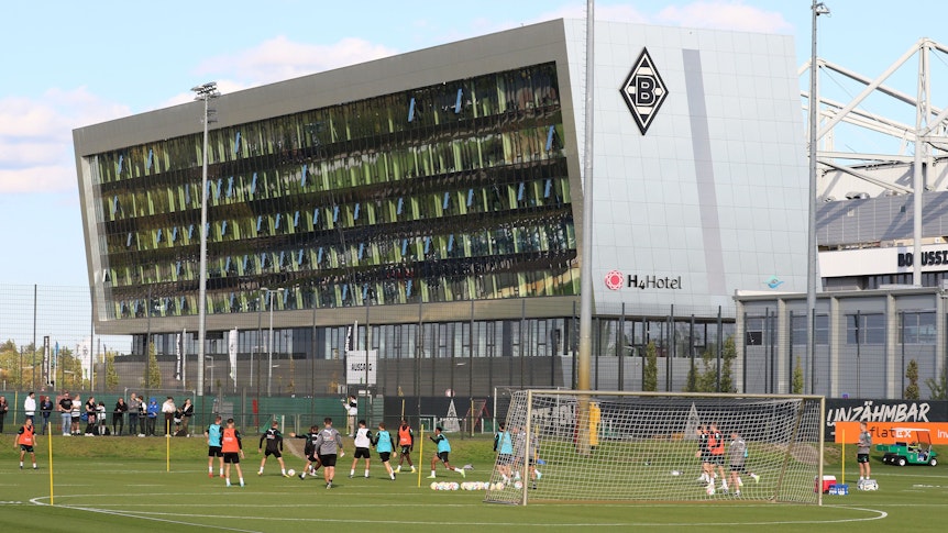 Borussia Mönchengladbach startet am 12. Dezember 2022 mit der Vorbereitung auf die zweite Saisonhälfte. Das Foto zeigt die Fohlen am 17. September bei einer Trainingseinheit auf dem Fohlenplatz im Borussia-Park.