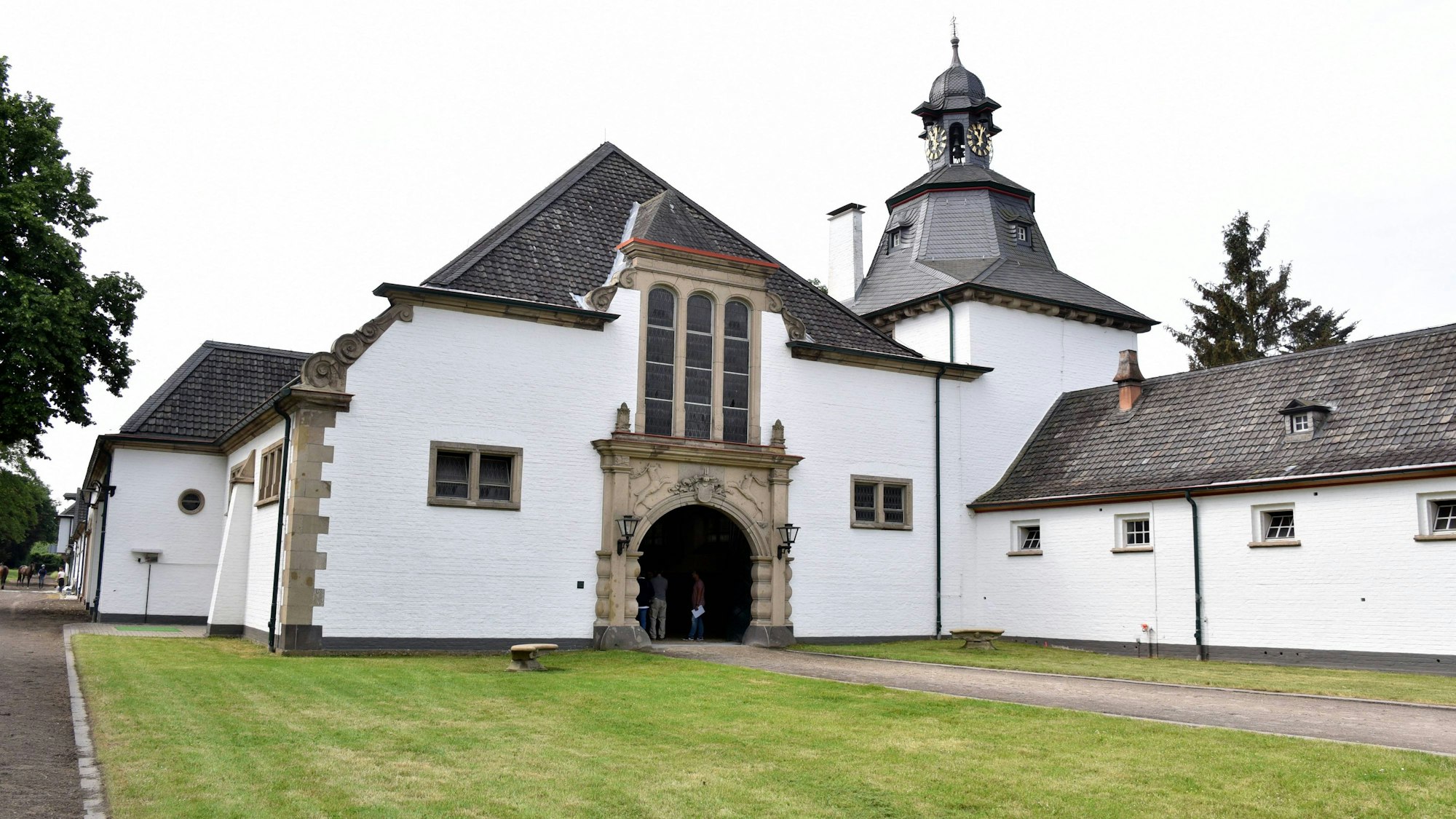 Kölner Dynastie Erstes Urteil im Erbstreit um Schloss Röttgen Kölner