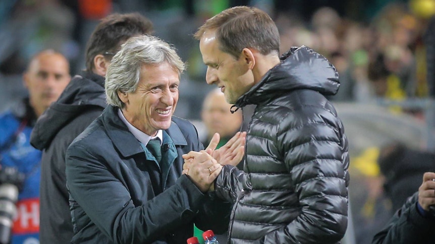 Zwei Trainer, die Julian Weigl bestens kennen: Jorge Jesus (l.) und Thomas Tuchel am 11. Februar 2016. Offenbar ist Jesus nun daran interessiert, den Mittelfeld-Strategen von Borussia Mönchengladbach zu sich zu ziehen.