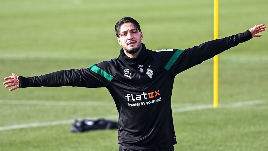 Ramy Bensebaini, hier am 9. Februar 2023, verlässt Borussia Mönchengladbach voraussichtlich nach der Saison 2022/23 und wechselt zu Borussia Dortmund.